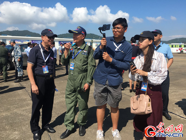 光明网《军事科技前沿》全方位报道2018年珠海航展