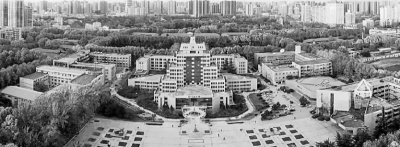 李春林副总编辑出席“爱国奋斗”精神论坛并发言