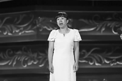 何东平总编辑出席2015年“寻找最美教师”大型公益活动揭晓典礼