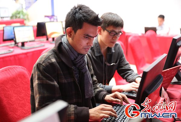 光明网曾繁华:网媒记者的“苦功夫”与“巧实力” 光明网曾繁华:网媒的“苦功夫”与“巧实力”