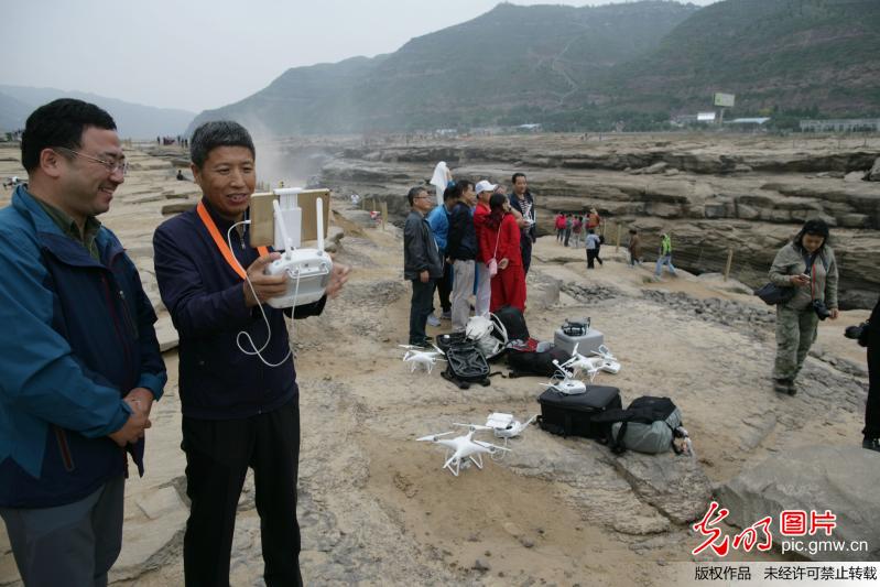 “喜迎党的十九大——航拍中国”活动延安站采访活动圆满举办