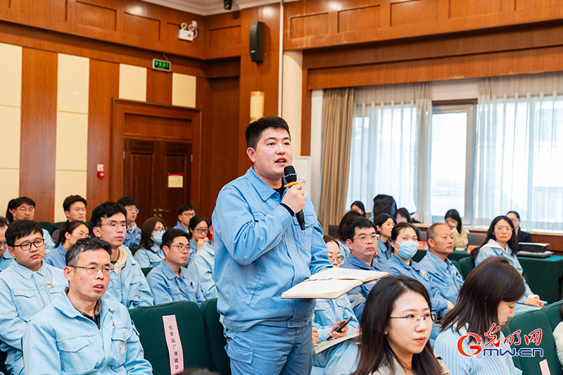 光明网承办“科学家精神百场讲坛”活动走进燕山石化