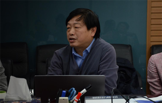 学者称新时代网络需要精准化引导