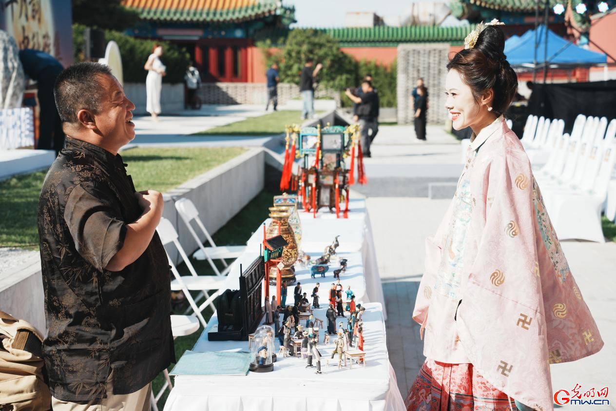 光明网等举办“京华月韵·中秋雅集”网络中国节·中秋主题活动 光明网等举办“京华月韵·中秋雅集”网络中国节·中秋主题活动